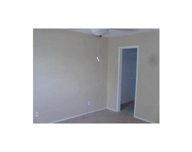 6733 Dandelion Drive - Photo Thumbnail 10