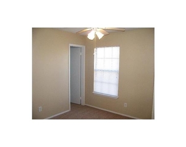 6733 Dandelion Drive - Photo Thumbnail 7
