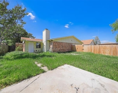 4314 Arrowwood Street - Photo Thumbnail 24