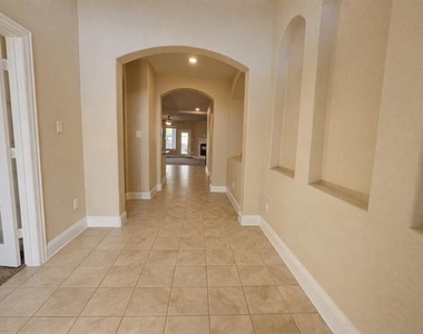3913 Tunstall Drive - Photo Thumbnail 2