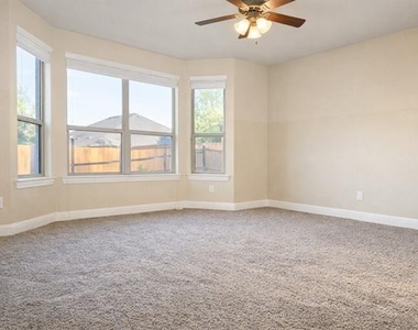3913 Tunstall Drive - Photo Thumbnail 10