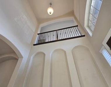 3913 Tunstall Drive - Photo Thumbnail 11