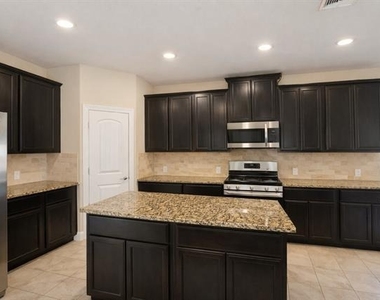 3913 Tunstall Drive - Photo Thumbnail 8
