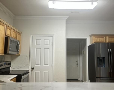 937 Spring Valley Plaza - Photo Thumbnail 9