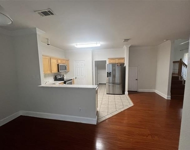 937 Spring Valley Plaza - Photo Thumbnail 8