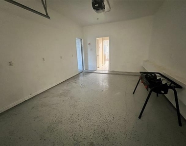 937 Spring Valley Plaza - Photo Thumbnail 21
