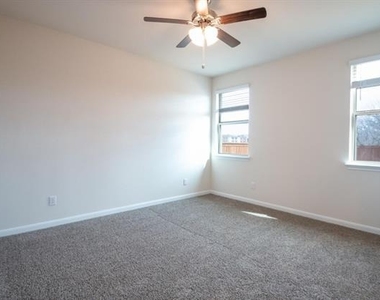 3608 Southbend Drive - Photo Thumbnail 6