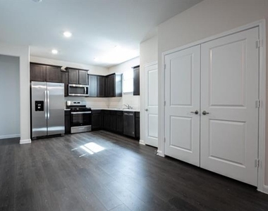 3608 Southbend Drive - Photo Thumbnail 15