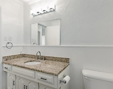 5821 Circular Drive - Photo Thumbnail 26