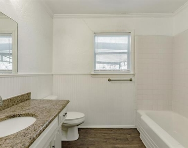 5821 Circular Drive - Photo Thumbnail 24