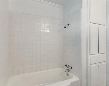 5821 Circular Drive - Photo Thumbnail 27