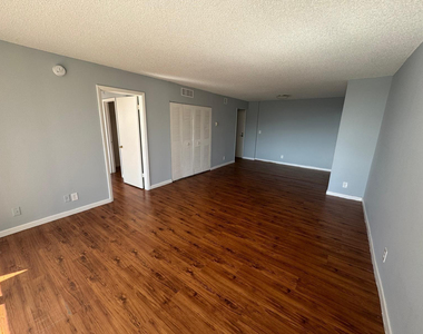 4222 Inverrary Boulevard - Photo Thumbnail 3