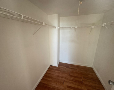4222 Inverrary Boulevard - Photo Thumbnail 6