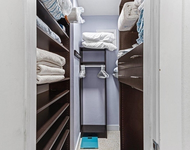 340 Ne 7th Avenue - Photo Thumbnail 25