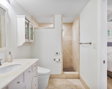411 Poinciana Drive - Photo Thumbnail 28