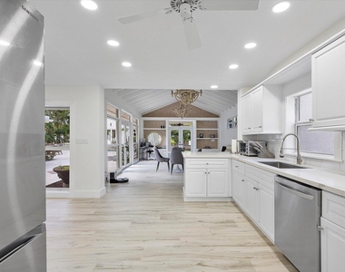 411 Poinciana Drive - Photo Thumbnail 15