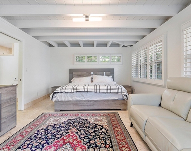 411 Poinciana Drive - Photo Thumbnail 23