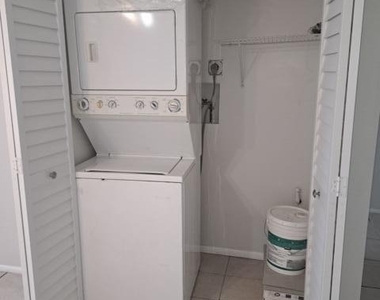2671 Riverside Drive - Photo Thumbnail 14