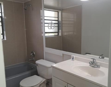 2671 Riverside Drive - Photo Thumbnail 13