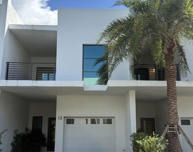 2526 Pierce Street - Photo Thumbnail 1