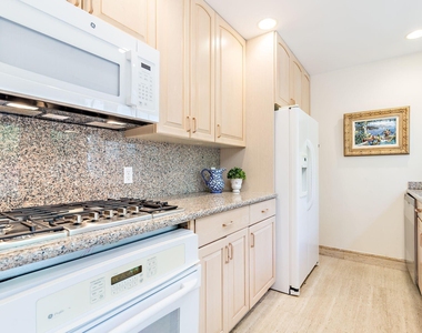 155 Peruvian Avenue - Photo Thumbnail 7