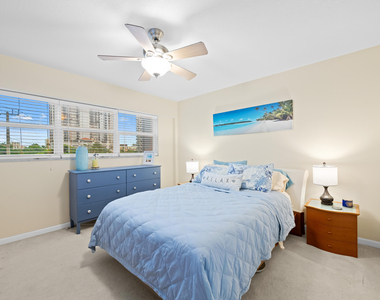95 N Birch Road - Photo Thumbnail 14
