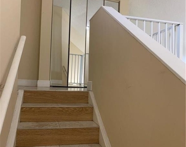 858 Nw 92nd Avenue - Photo Thumbnail 7