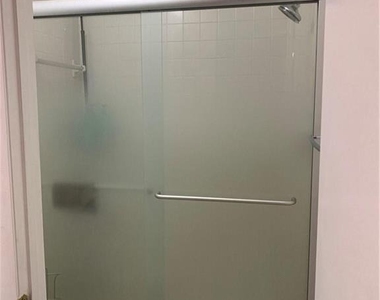 858 Nw 92nd Avenue - Photo Thumbnail 10