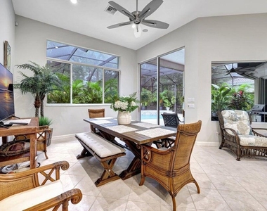 7602 Greenbrier Circle - Photo Thumbnail 8