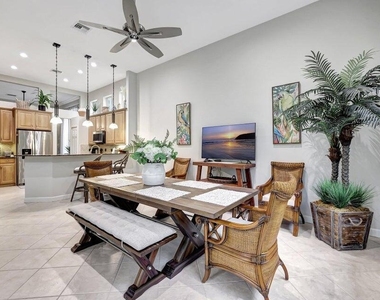 7602 Greenbrier Circle - Photo Thumbnail 7