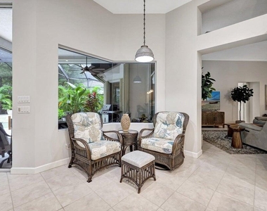 7602 Greenbrier Circle - Photo Thumbnail 14