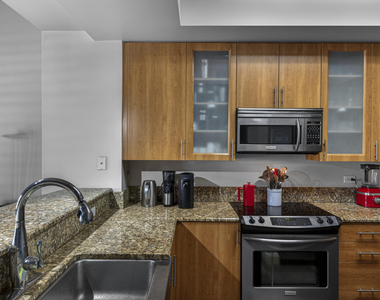 2633 Ne 14th Avenue - Photo Thumbnail 8