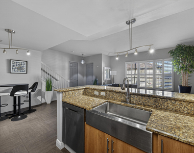 2633 Ne 14th Avenue - Photo Thumbnail 9