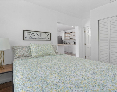 1190 Sachem Head Terrace - Photo Thumbnail 3