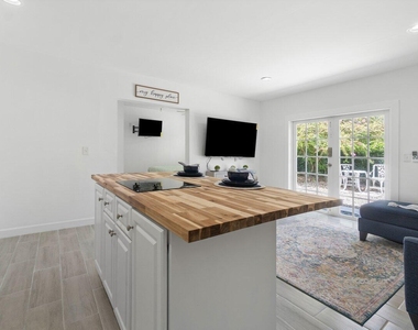 1190 Sachem Head Terrace - Photo Thumbnail 12