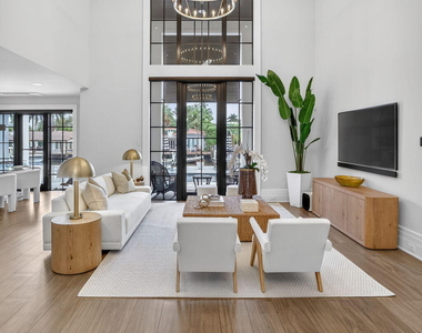 400 Mola Avenue - Photo Thumbnail 16