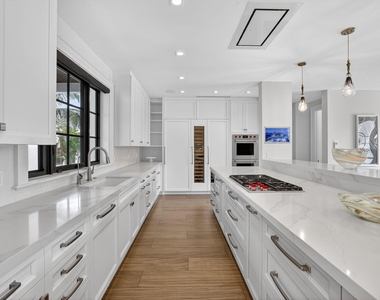 400 Mola Avenue - Photo Thumbnail 24