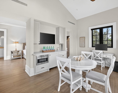 400 Mola Avenue - Photo Thumbnail 63