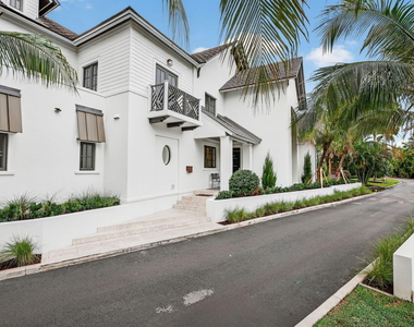 400 Mola Avenue - Photo Thumbnail 85