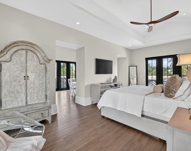 400 Mola Avenue - Photo Thumbnail 56