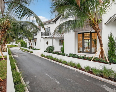 400 Mola Avenue - Photo Thumbnail 83