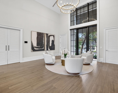 400 Mola Avenue - Photo Thumbnail 15
