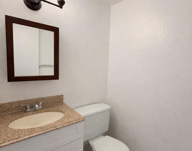 700 Village Green Court - Photo Thumbnail 8