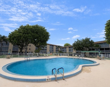 700 Village Green Court - Photo Thumbnail 18