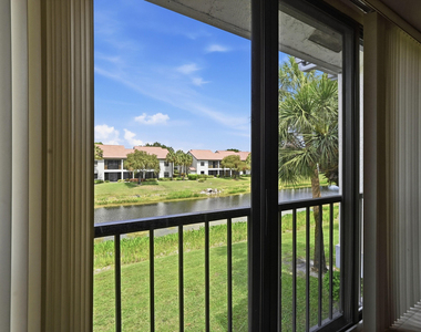 5395 Firenze Drive - Photo Thumbnail 17