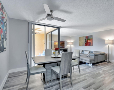 2255 Lindell Boulevard - Photo Thumbnail 6