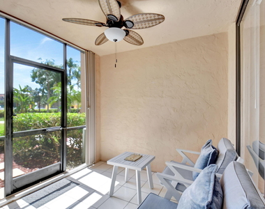 2255 Lindell Boulevard - Photo Thumbnail 18