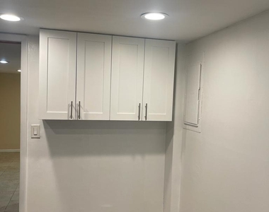 6521 Racquet Club Drive - Photo Thumbnail 7