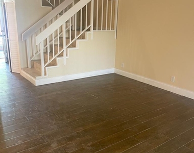 6521 Racquet Club Drive - Photo Thumbnail 6