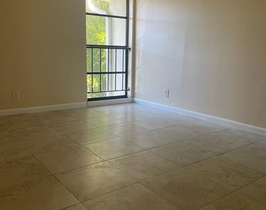 6521 Racquet Club Drive - Photo Thumbnail 18